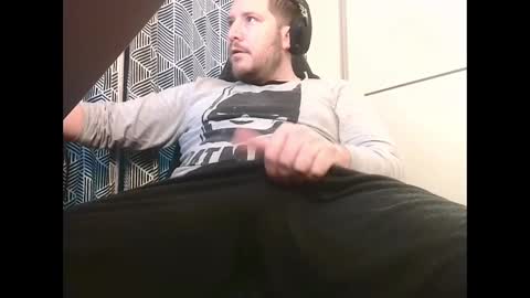 Snapshot of big_sele chatting on March 8, 6:32 am bigbroly88 online show from March 8, 6:32 am