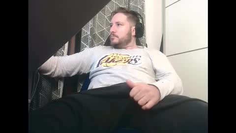 Snapshot of big_sele chatting on December 21, 6:31 am bigbroly88 online show from December 21, 6:31 am