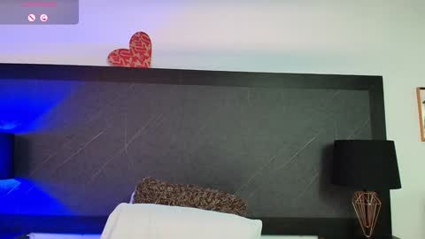 Snapshot of big_tits_in_your_face chatting on January 28, 11:17 pm Tell me Sophia  online show from January 28, 11:17 pm