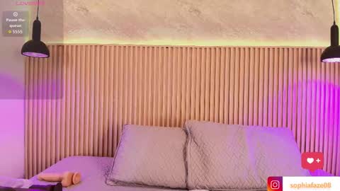 Tell me Sophia  online show from December 17, 8:37 pm