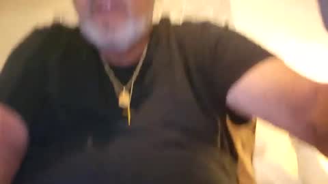 Snapshot of bigal9816192 chatting on October 30, 7:21 am bigal9816192 online show from October 30, 7:21 am