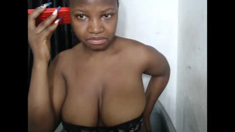 Snapshot of bigassdrip chatting on May 3, 6:58 pm bigassdrip online show from May 3, 6:58 pm