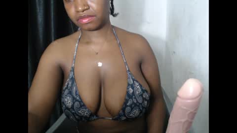Snapshot of bigassdrip chatting on May 17, 7:54 pm bigassdrip online show from May 17, 7:54 pm