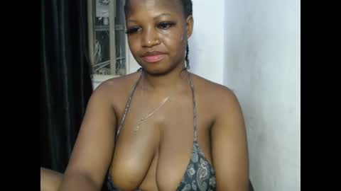 Snapshot of bigassdrip chatting on June 18, 7:51 pm bigassdrip online show from June 18, 7:51 pm