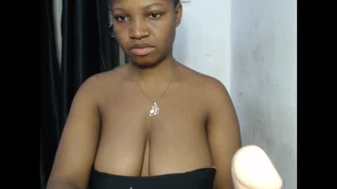 Snapshot of bigassdrip chatting on July 5, 7:32 pm bigassdrip online show from July 5, 7:32 pm