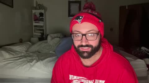 Snapshot of bigbackmuscles1296 chatting on October 28, 10:52 am Mr. Muscle Monster online show from October 28, 10:52 am