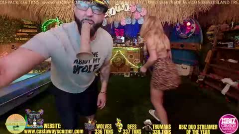 Snapshot of bigbananamilfshake chatting on March 29, 4:56 am Mya and Angelo online show from March 29, 4:56 am