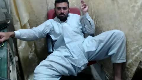 Snapshot of bigbbc999 chatting on December 4, 4:44 am arab bbc online show from December 4, 4:44 am