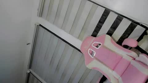 Snapshot of bigblack_barbie69 chatting on November 28, 3:47 pm kendra online show from November 28, 3:47 pm