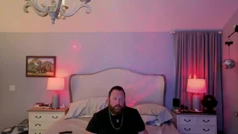 Snapshot of bigboi1o11 chatting on November 7, 8:47 am Bigboi1o11 online show from November 7, 8:47 am