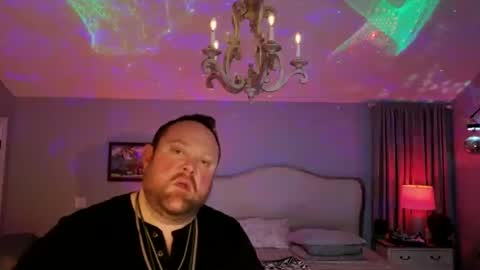 Snapshot of bigboi1o11 chatting on February 23, 8:55 am Bigboi1o11 online show from February 23, 8:55 am