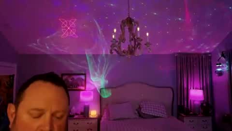 Snapshot of bigboi1o11 chatting on February 27, 8:25 am Bigboi1o11 online show from February 27, 8:25 am