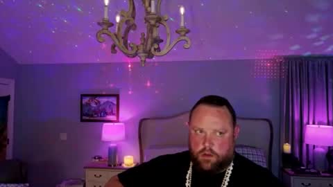 Snapshot of bigboi1o11 chatting on March 26, 6:52 am Bigboi1o11 online show from March 26, 6:52 am