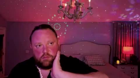 Snapshot of bigboi1o11 chatting on March 27, 8:26 am Bigboi1o11 online show from March 27, 8:26 am