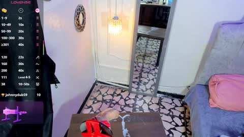 VIOLETA online show from March 8, 8:12 pm