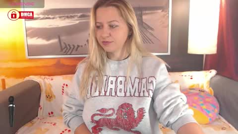 BigBoobsArri online show from December 9, 7:18 pm