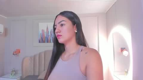 Snapshot of bigboobsnaughty1 chatting on February 11, 10:04 am online show from February 11, 10:04 am