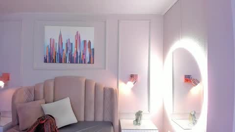 Snapshot of bigboobsnaughty1 chatting on February 16, 10:10 am online show from February 16, 10:10 am