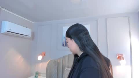 Snapshot of bigboobsnaughty1 chatting on September 25, 10:08 am online show from September 25, 10:08 am