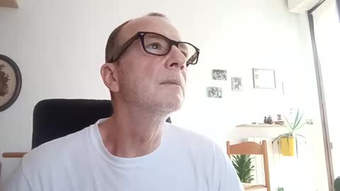 Snapshot of bigboos5633 chatting on June 10, 12:26 pm bigboos5633 online show from June 10, 12:26 pm
