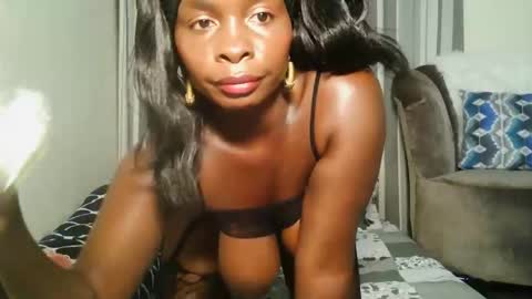 Vee online show from March 6, 7:21 pm