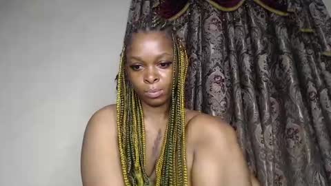 Snapshot of bigbooty_xchataa chatting on November 21, 5:55 pm Lucy online show from November 21, 5:55 pm