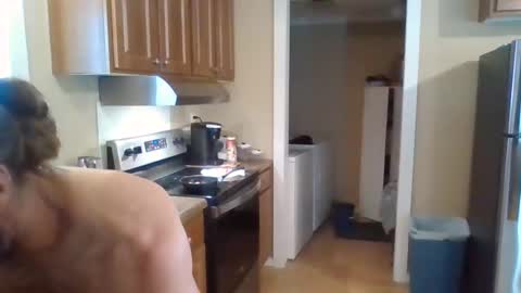 bigbootybitch709 online show from March 14, 1:27 pm