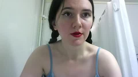 Isabella online show from October 8, 8:28 pm