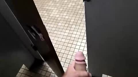 Snapshot of bigboy425974 chatting on December 1, 12:26 am bigboy425974 online show from December 1, 12:26 am