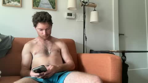Snapshot of bigboymatt19 chatting on July 2, 9:21 pm bigboymatt19 online show from July 2, 9:21 pm