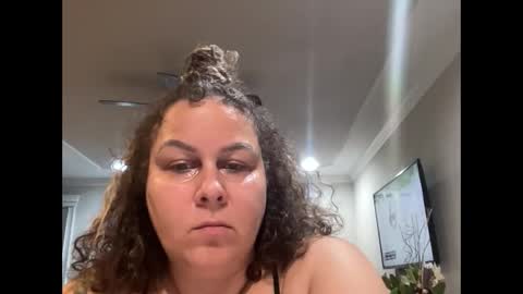 Snapshot of bigbreastsabrina chatting on November 23, 2:55 am BIG BREAST SABRINA online show from November 23, 2:55 am