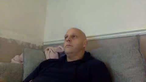 bigbumlover2377 online show from December 1, 1:27 pm