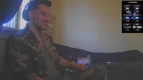 Jon - Im Straight online show from October 29, 9:05 pm