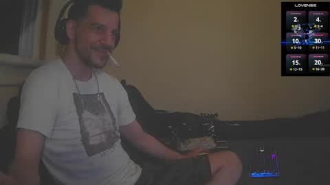 Jon - Im Straight online show from October 31, 7:42 am