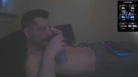 Jon - Im Straight online show from June 4, 10:32 am