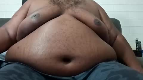 Snapshot of bigchub445 chatting on October 28, 7:01 am MassChub online show from October 28, 7:01 am