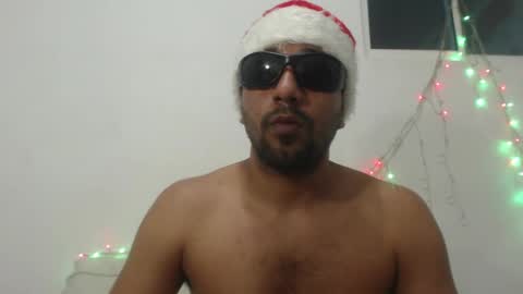 Snapshot of bigcock_hair chatting on December 14, 8:29 pm bigcock_hair online show from December 14, 8:29 pm