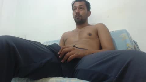 Snapshot of bigcock_hair chatting on February 25, 4:10 pm bigcock_hair online show from February 25, 4:10 pm