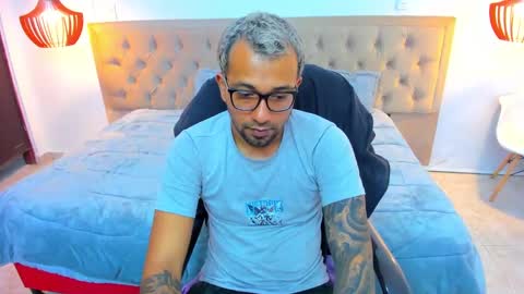 Snapshot of bigcock_hair chatting on October 4, 11:03 pm bigcock_hair online show from October 4, 11:03 pm