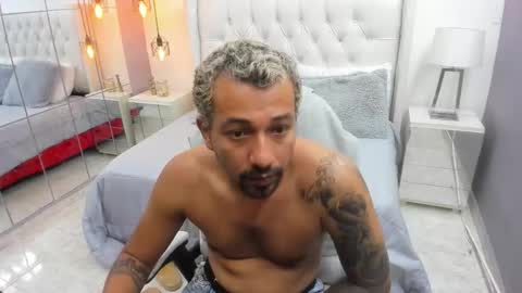 Snapshot of bigcock_hair chatting on October 25, 8:03 pm bigcock_hair online show from October 25, 8:03 pm