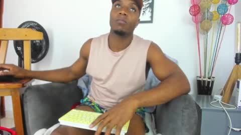 Snapshot of bigcock_latin01 chatting on March 3, 2:47 am sexy muscle online show from March 3, 2:47 am