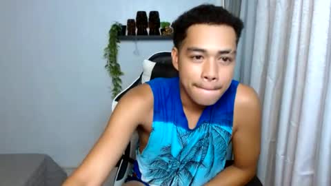 Snapshot of bigcock_moreno chatting on August 7, 7:32 am Nj online show from August 7, 7:32 am