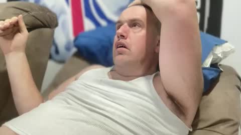 bigcocksuckingslut online show from December 18, 2:28 am