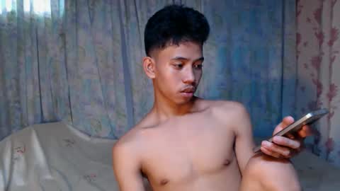 Snapshot of bigcockyummysex chatting on December 15, 6:39 am bigcockyummysex online show from December 15, 6:39 am