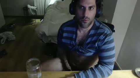 Snapshot of bigcok35spain chatting on December 7, 3:14 am bigcok35spain online show from December 7, 3:14 am