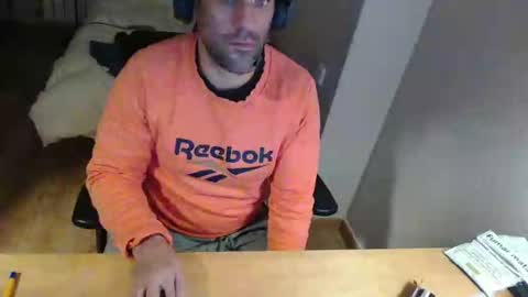 Snapshot of bigcok35spain chatting on December 13, 8:26 pm bigcok35spain online show from December 13, 8:26 pm