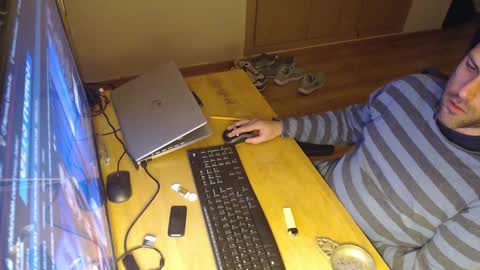 Snapshot of bigcok35spain chatting on February 1, 9:29 pm bigcok35spain online show from February 1, 9:29 pm