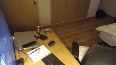 Snapshot of bigcok35spain chatting on February 26, 6:00 pm bigcok35spain online show from February 26, 6:00 pm