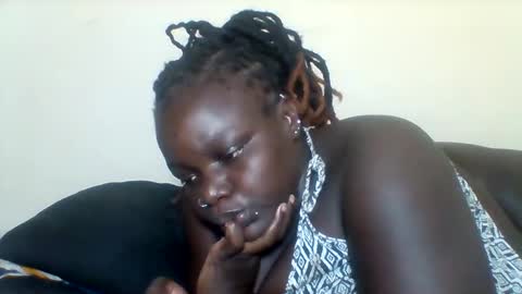 Snapshot of bigdarkass chatting on January 15, 11:53 am VIOLET online show from January 15, 11:53 am