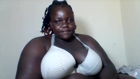 Snapshot of bigdarkass chatting on February 5, 10:12 pm VIOLET online show from February 5, 10:12 pm